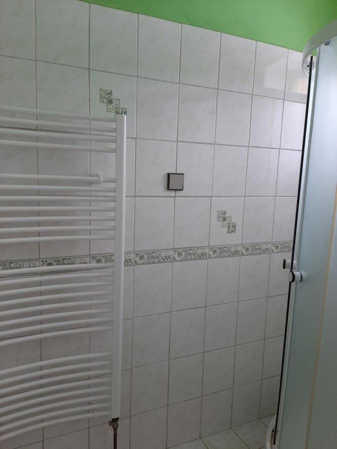 Apartmany-Zamecka Restaurace Jindrichovice Екстериор снимка