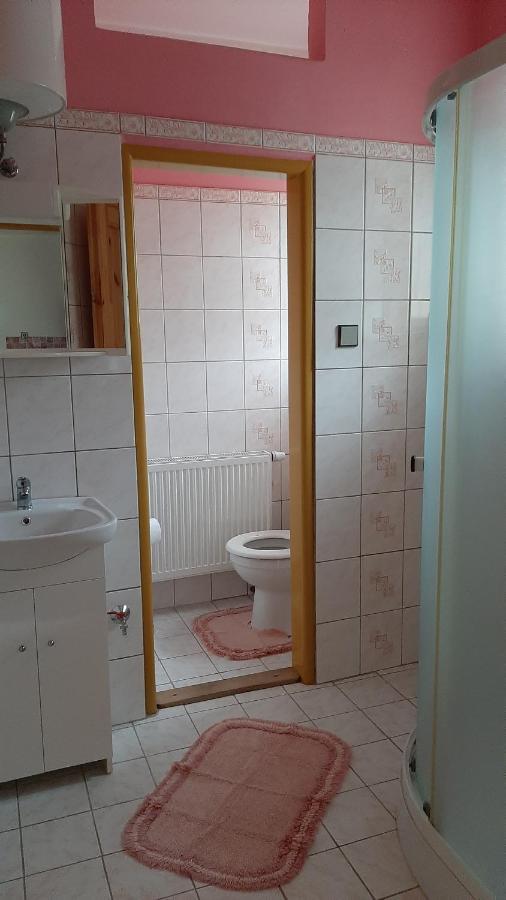 Apartmany-Zamecka Restaurace Jindrichovice Екстериор снимка