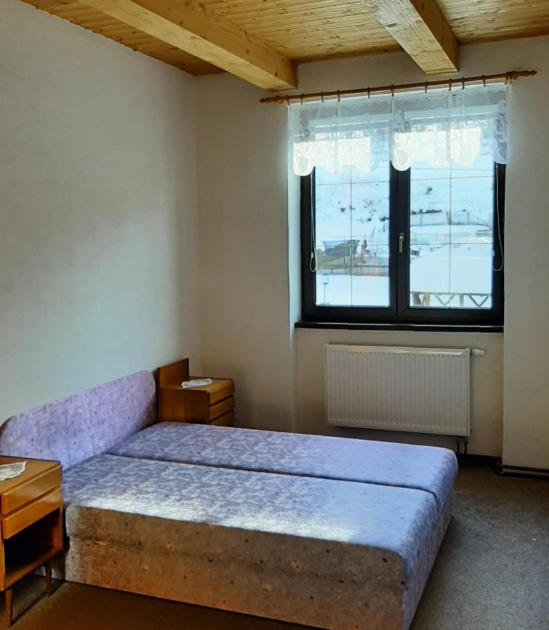 Apartmany-Zamecka Restaurace Jindrichovice Екстериор снимка